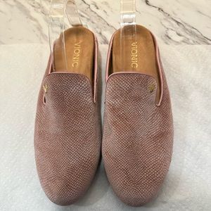 Blush Vionic Size 8 Slip On Mules